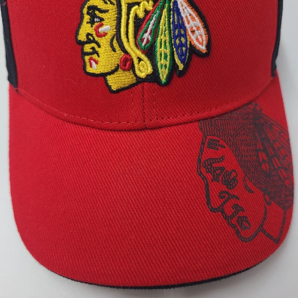 Kids Chicago Blackhawks Hat Adjustable Fan Favorite Red Black NHL Hockey Boys